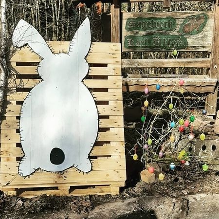 Osterhase aus Palette